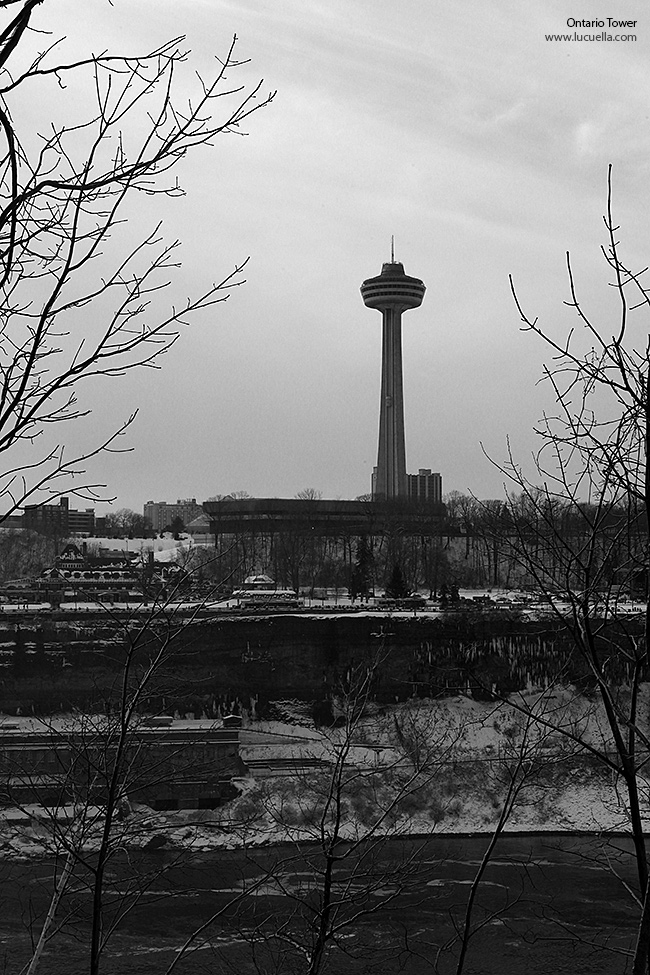 Niagara Falls - Ontario Tower