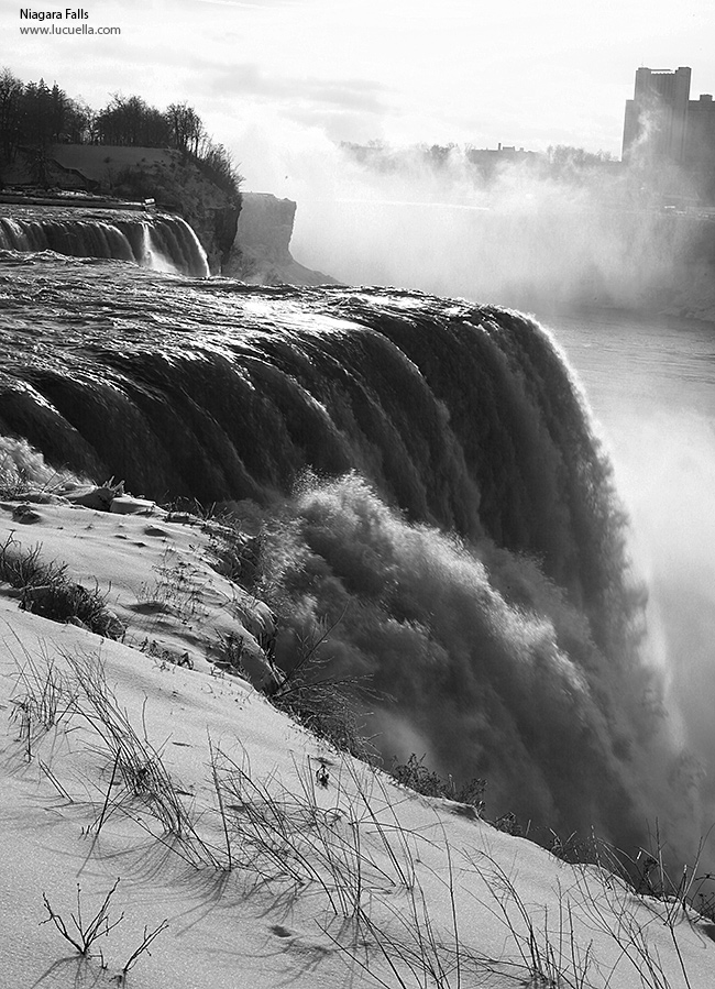 Niagara Falls, closer look